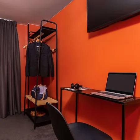 Ibis Styles Gare De L'est Magenta Párizs