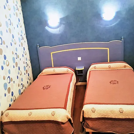 Ibis Styles Gare De L'est Magenta