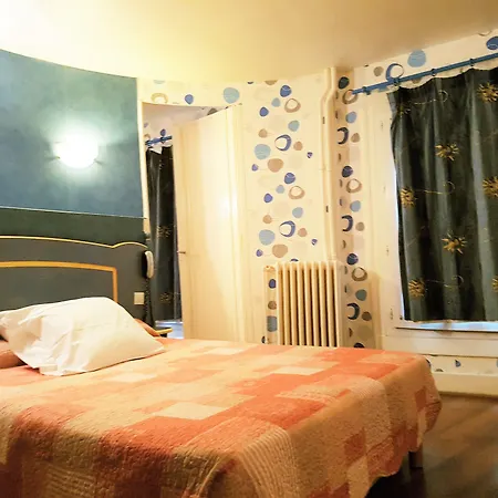 Ibis Styles Gare De L'est Magenta Paříž