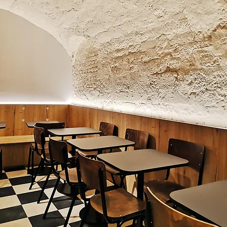 Ibis Styles Gare De L'est Magenta 3* 파리