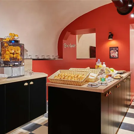 Ibis Styles Gare De L'est Magenta 3* Párizs