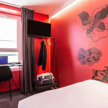 Otel Ibis Styles Gare De L'est Magenta 3*