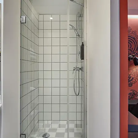 Ibis Styles Gare De L'est Magenta 3* פריז