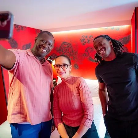 Ibis Styles Gare De L'est Magenta 3* פריז