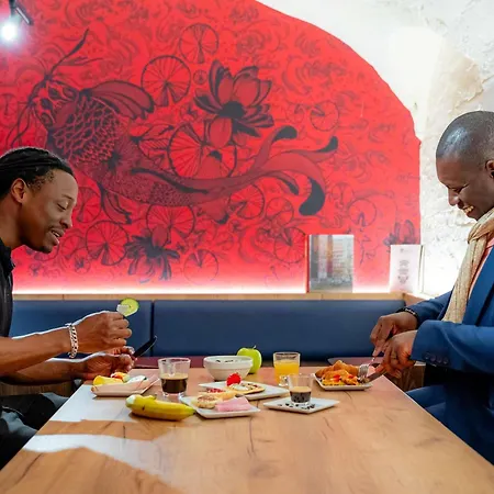 Ibis Styles Gare De L'est Magenta פריז