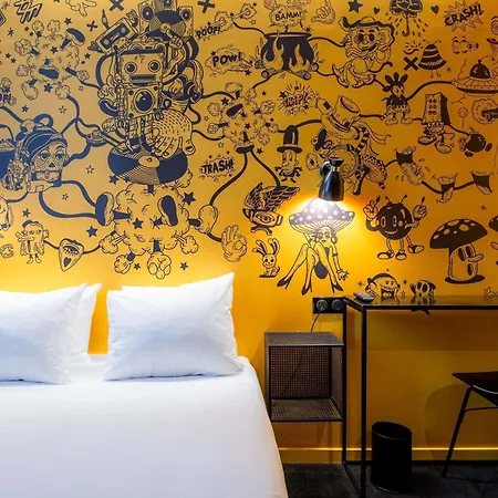 Ibis Styles Gare De L'est Magenta