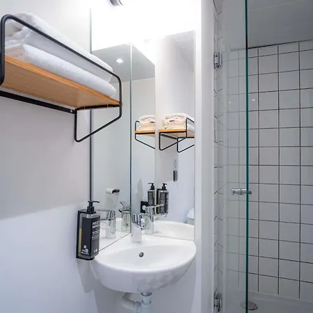 Ibis Styles Gare De L'est Magenta Paris