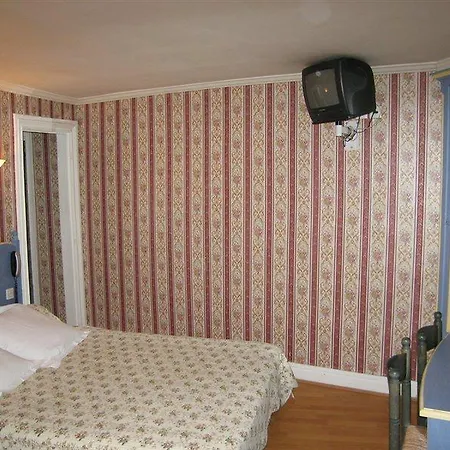 Ibis Styles Gare De L'est Magenta Hotel Parijs