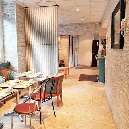 Hotel Ibis Styles Gare De L'est Magenta 3*