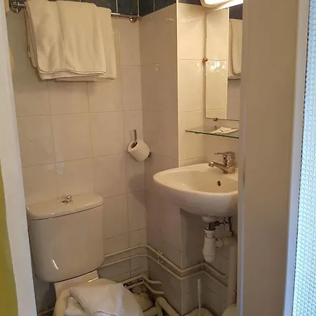 Ibis Styles Gare De L'est Magenta 3* Parijs
