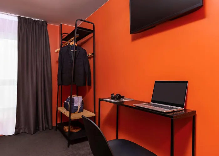 Ibis Styles Gare De L'est Magenta Paris