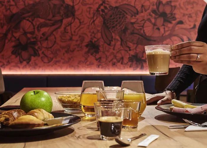 Ibis Styles Gare De L'est Magenta 3* Paris