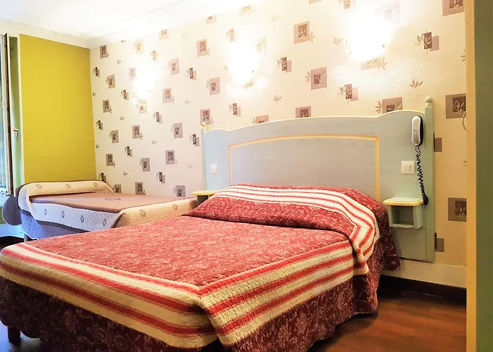 Hotel Ibis Styles Gare De L'est Magenta 3*