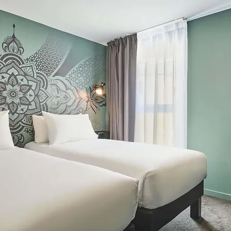 Ibis Styles Gare De L'est Magenta 3*