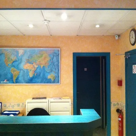 Ibis Styles Gare De L'est Magenta 3* Parigi