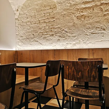 Ibis Styles Gare De L'est Magenta 3*
